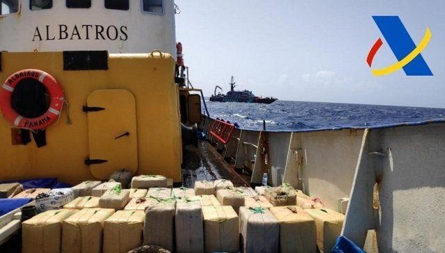 В Испании за перевозку 18 тонн гашиша задержали украинских моряков