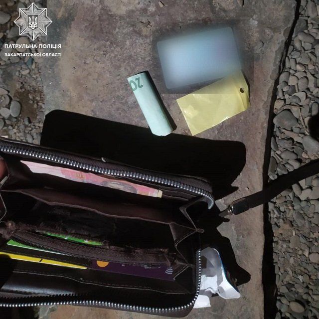 В Закарпатье за сутки патрульные поймали 4 наркоманов