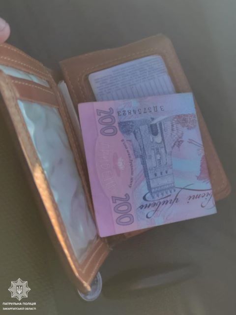 В Закарпатье бедолага "гонщик" пытался откупиться 200 грн взятки 