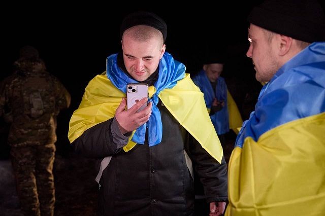 Украина вернула из российского плена еще 100 человек