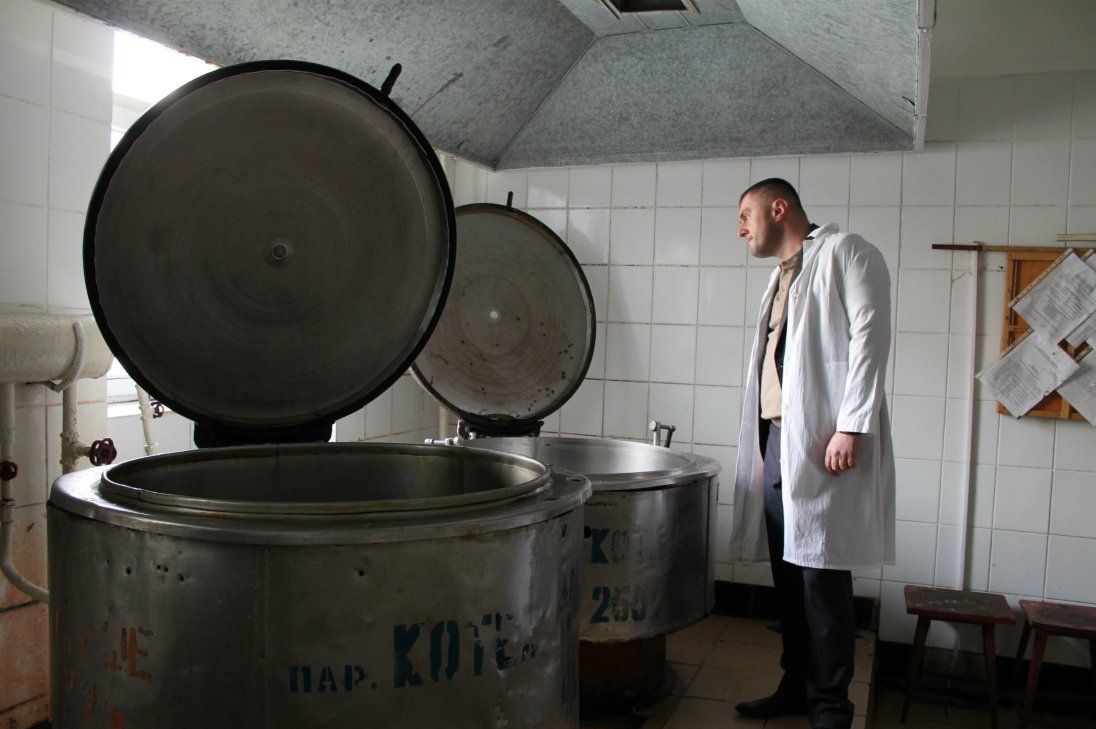 Ужасные условия содержания заключенных в тюрьме Ужгорода