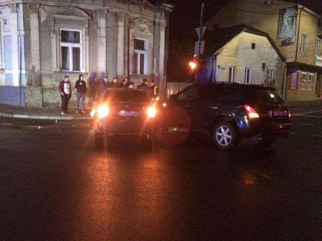 Ночное ДТП в Ужгороде на перекрестке Берчени и Подгорной