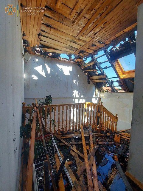 В Ужгороде женщина случайно заметила пожар в собственном доме