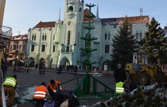 Новогодняя елка в Мукачево