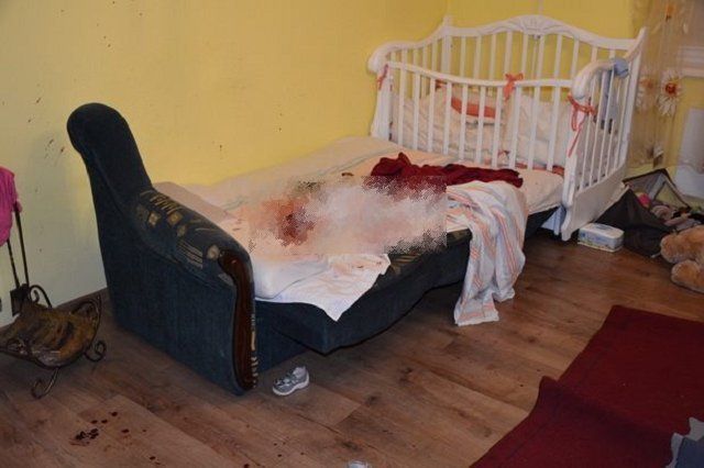 На Закарпатье женщина зарезала 2-летнего ребенка