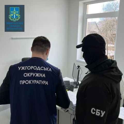 Медсестра из Ужгорода организовала масштабную схему COVID-фальсификаций