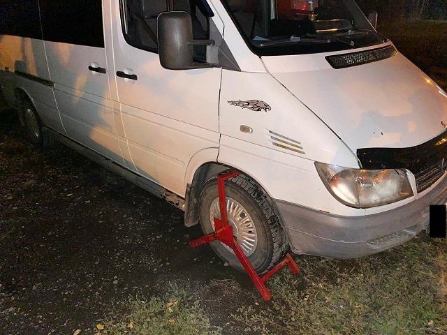 В Закарпатье на границе поймали украинца на авто, которое разыскивает Интерпол
