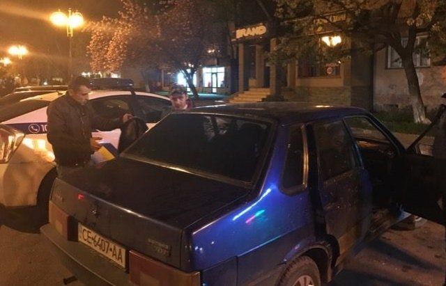 УЖГОРОД. Авто патрульні зупинили близько опівночі з п'ятниці на суботу