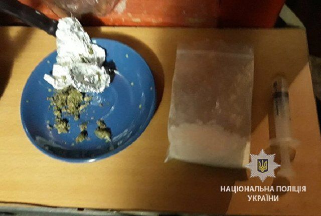 В Закарпатье задержали сотрудника ГСЧС за сбыт наркотиков