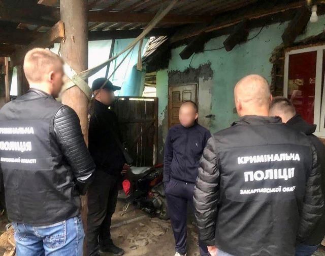 Отомстил арендатору: В Закарпатье задержали неадеквата-поджигателя