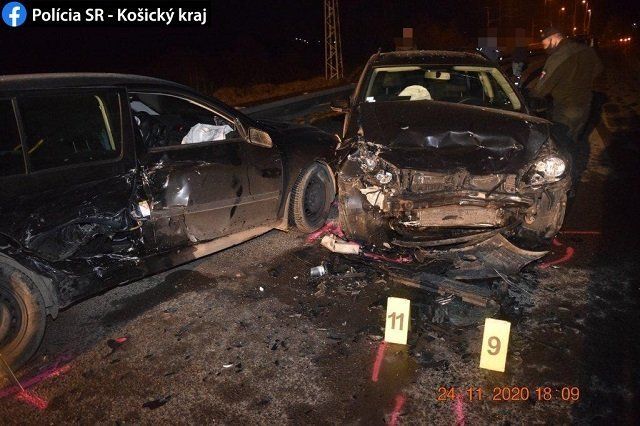 ДТП в Словакии: В результате двойного столкновения один из его участников серьезно пострадал