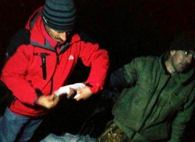 Спасатели ГСЧС Закарпатья пришли на помощь травмированному в горах мужчине