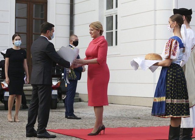 Зеленский начал официальный визит в Словакию