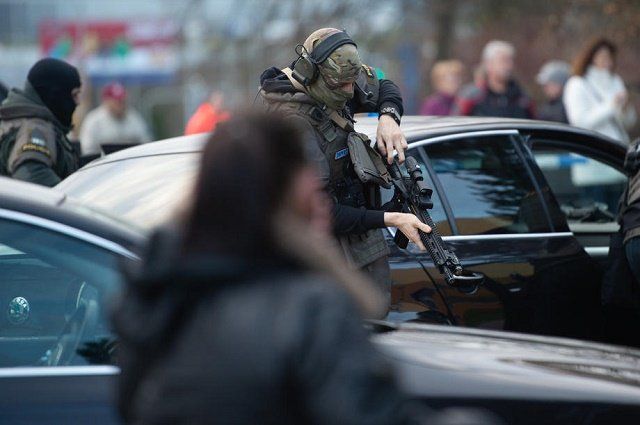 Чех убивший 6 человек в Остраве выстрелил себе в голову перед штурмом полицейских