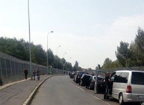 На границе с Венгрией на КПП “Вилок” наблюдается длиннющая очередь
