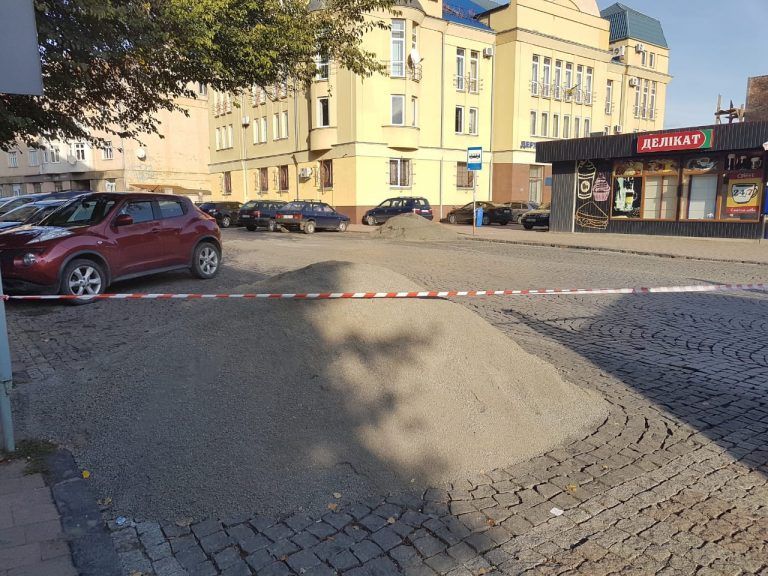 Що чекає на посадовців міськради Ужгорода за неякісний ремонт вулиць?