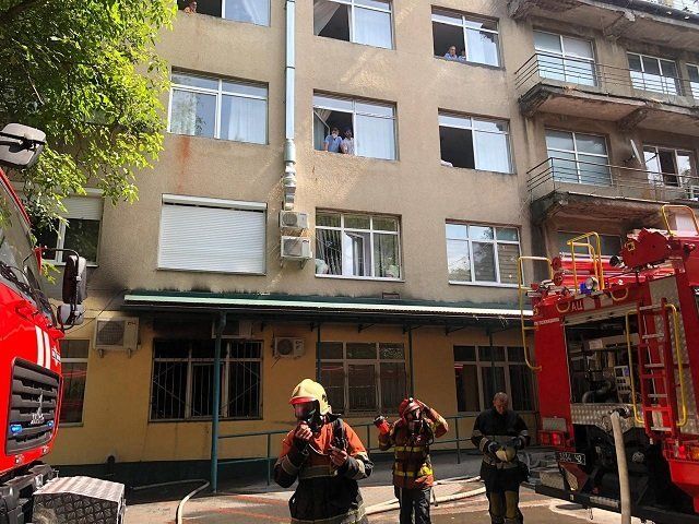 В Закарпатье горела районная больница - пациентов и персонал эвакуировали