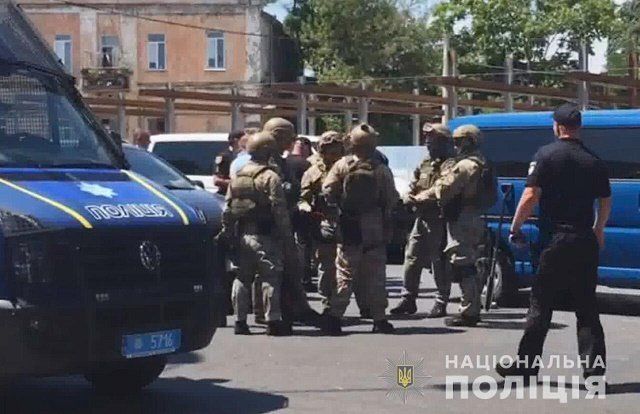 В Одессе полиция ввела в действие спецоперацию "Гром": Бандита задержали 