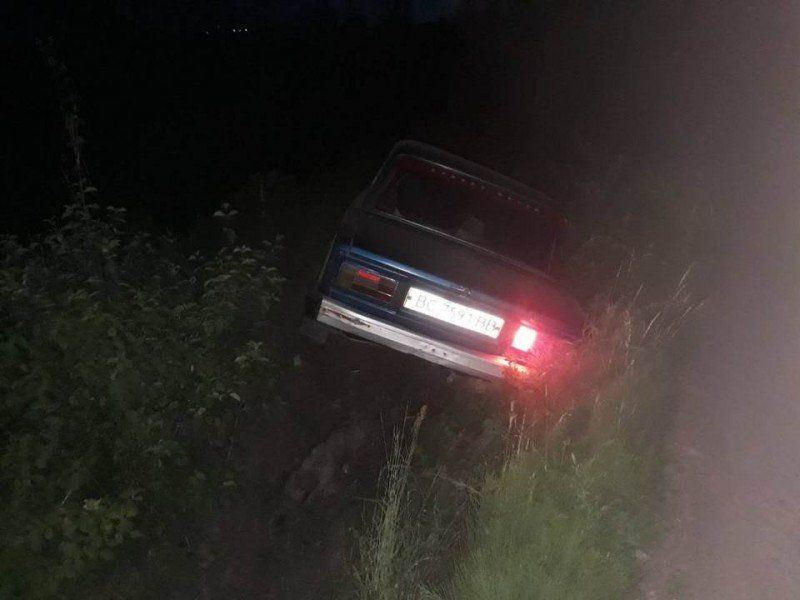 В Ужгороде пьяный водитель съехал в кювет