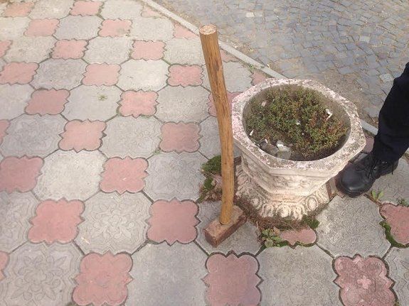 Народный губернатор Закарпатья разбил кодовый замок на двери местной прокуратуры