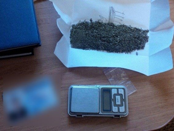 В съемной квартире в Ужгороде полиция нашла марихуану