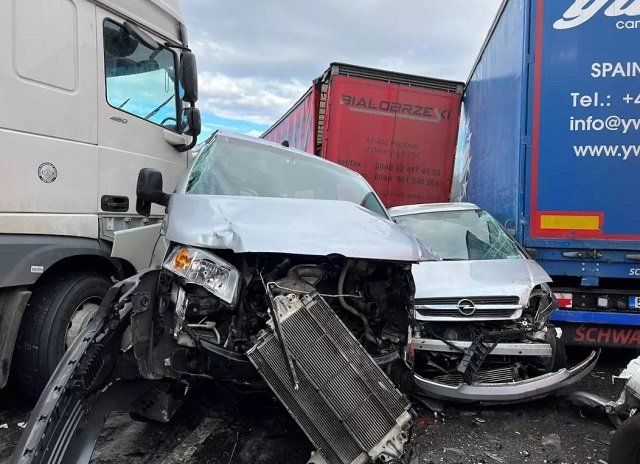 В Чехии произошло ДТП с почти 40 автомобилями