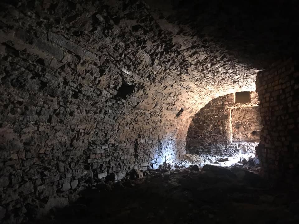 Обнаруженному на площади в Ужгороде подземелью больше 100 лет