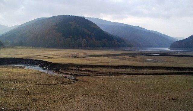 Ольшанское водохранилище без воды