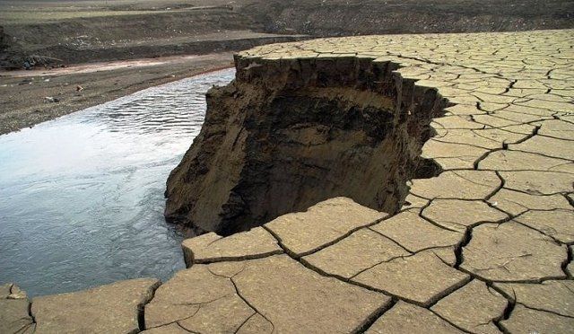 Ольшанское водохранилище без воды
