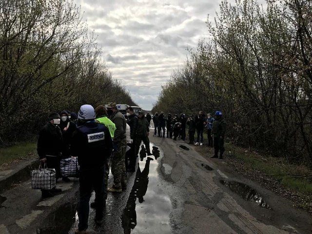 Украина освободила из плена "ДНР" 9 человек
