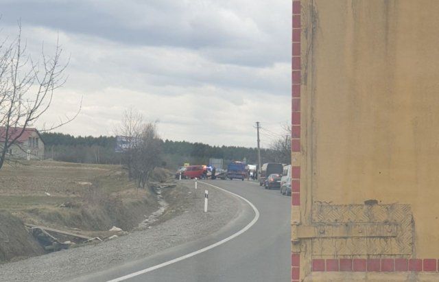 Авария произошла около 14:30 в селе Широкое