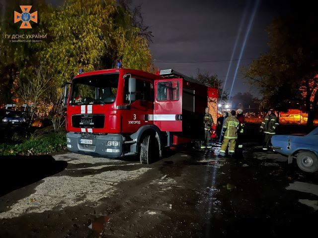 В Ужгороде горела многоэтажка, в выгоревшей квартире нашли тело мужчины