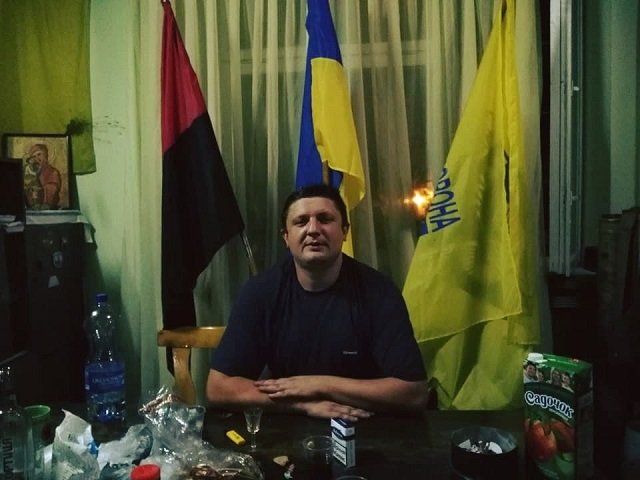 Захвативший здание - сапер и ветеран добровольческого батальона "Айдар", Владимир Прохонич.