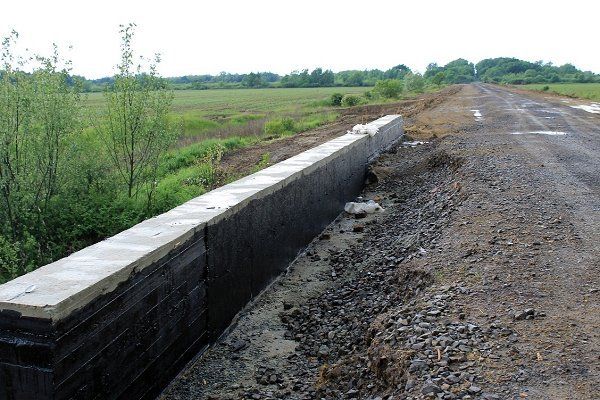 На Закарпатье строят новую дорогу к украинско-венгерской границе