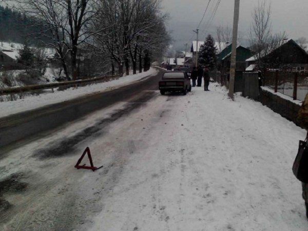 В Закарпатье "ВАЗ-2107" сбил 7-летнюю девочку