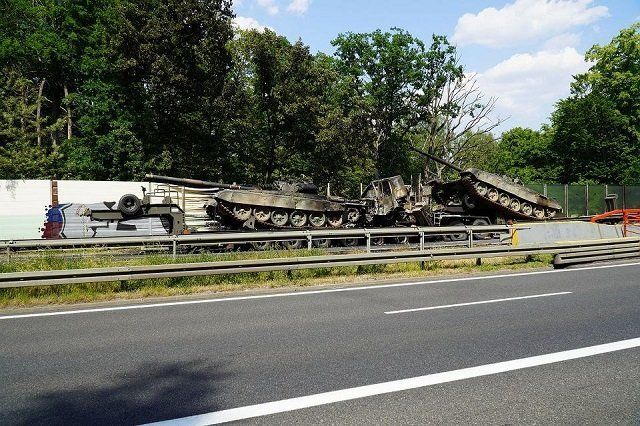  В Польше в серьезном ДТП с военной техникой сгорели боевые танки