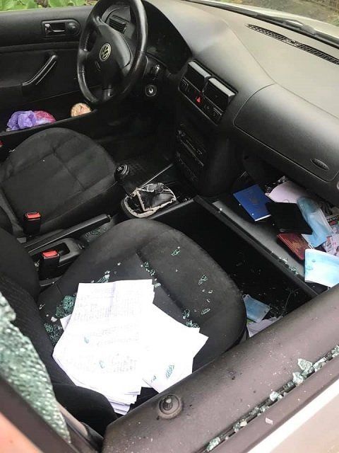 В Ужгороде утро для автовладельца началось с неприятного "сюрприза" - ночью вскрыли авто