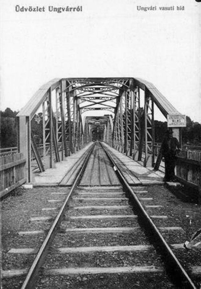 Металевий залізничний міст в Ужгороді. Поштова листівка 1900-х років
