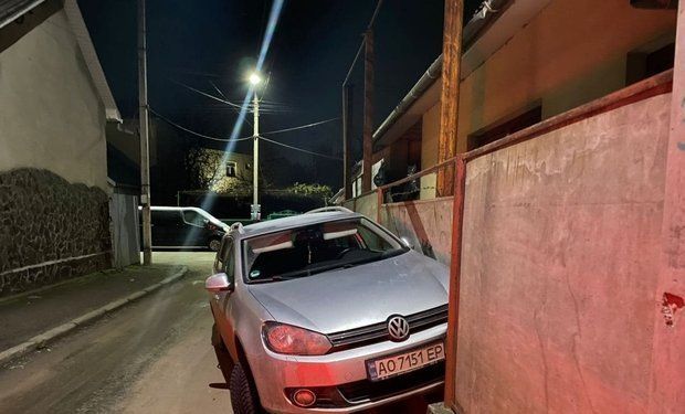 "Сногсшибательная" авария в Ужгороде