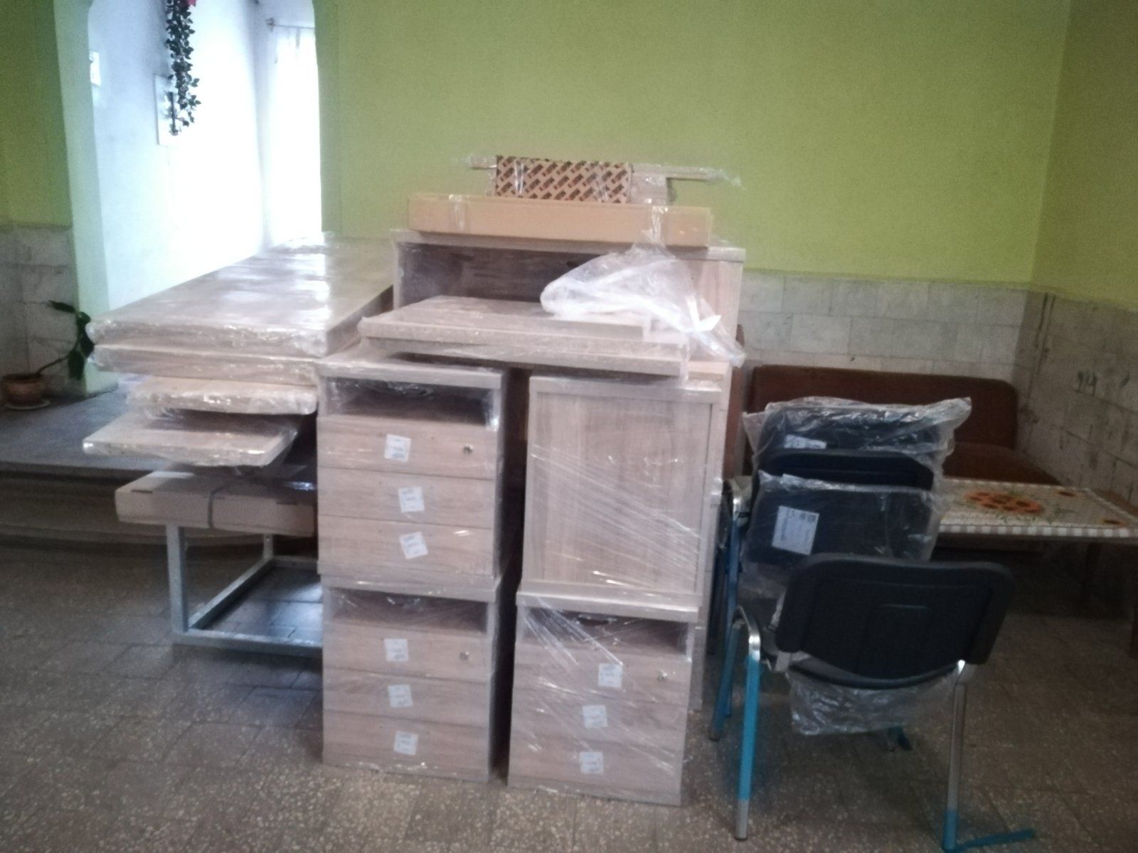 Все ОТГ в Закарпатье обеспечат компьютерным оборудованием и офисной мебелью
