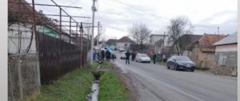 Ребенок попал под колеса легковушки в Закарпатье