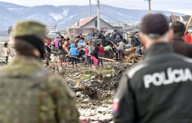 Ромський табір у Словаччині живе заблокованим життям