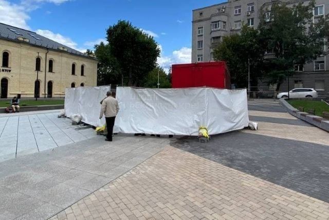 Новый фонтан в центре Киева после открытия Кличком не продержался и день