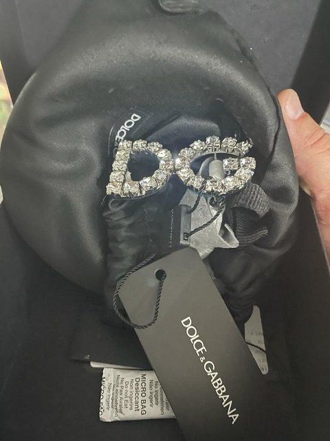 Versace, Prada, Hugo Boss: На КПП Тиса выловили коллекцию на полмиллиона гривен