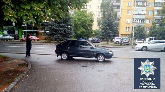 В Ужгороде работает эвакуатор!