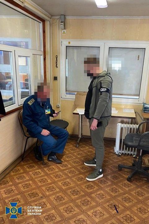  СБУ разоблачила начальника одного из отделов Госпогранслужбы Украины на взяточничестве.