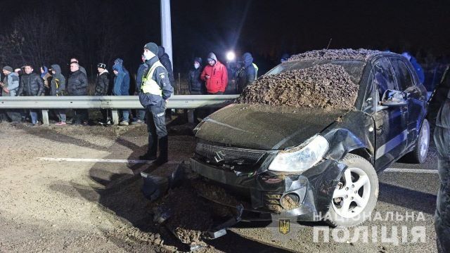 В Харькове столкнулись 5 авто, среди погибших ребенок: видео момента ДТП