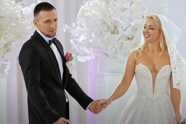 Житель Закарпатья женился вслепую на одной из лучших Pole Dance артисток в мире 