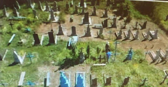 Звезда Голливуда Микки Рурк забронировал себе место на кладбище в Украине
