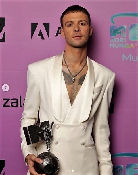 Макс Барских назван лучшим российским певцом на MTV EMA 2021 в Будапеште 